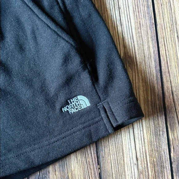 The North Face Black Sweat Shorts M - Picture 2 of 5